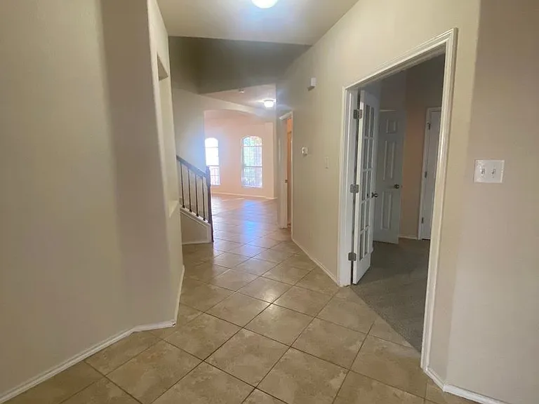 823 Point Cv — Photo 9