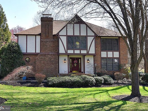 4th image of 2039 Huntwood Dr