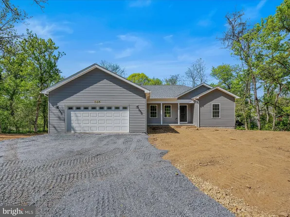 248 Clevenger Cir, Falling Waters, WV 25419
