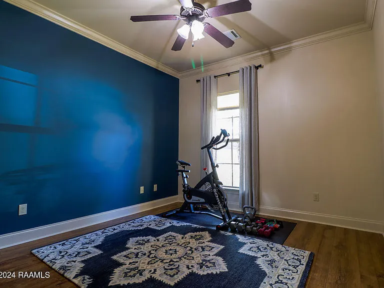 228 Crenshaw Dr — Photo 15