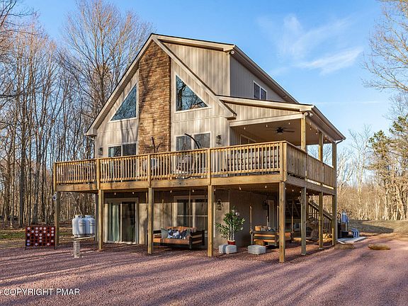 3rd image of 296 McKuen Way