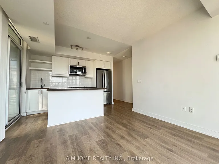 50 Wellesley St E #3210 — Photo 4