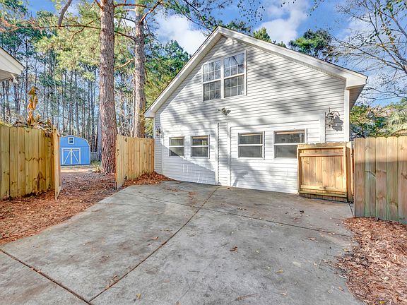 5th image of 104 Candover Ct