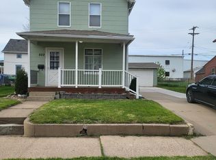 922 W 12th St, Sioux Falls, SD 57104