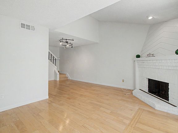 2nd image of 4800 Northway Dr APT 2J