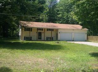 12752 N Budd Rd, Burt, MI 48417