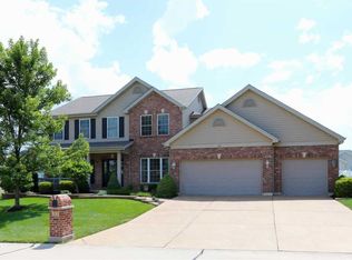 32 Mason Hill Dr, Lake Saint Louis, MO 63367