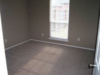 2nd image of 25546 Blackberry Blvd