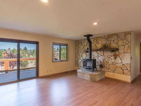 4th image of 10360 Manchester Dr