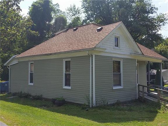 5th image of 952 Hillsboro Ave