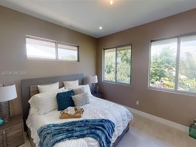 628 NE 12th Ave — Photo 10