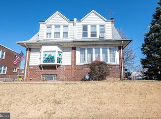 2233 Rhawn St, Philadelphia, PA 19152