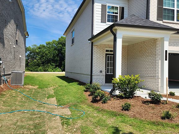 5th image of 115 Green Love Ln