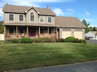 8 Goodrich Ln, Winslow, ME 04901