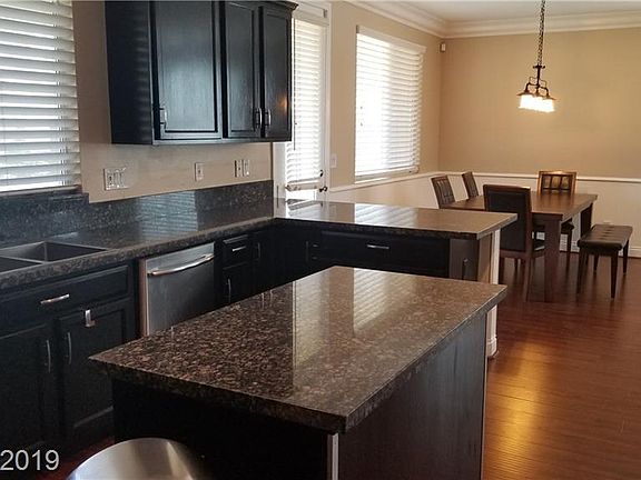 3rd image of 9652 Lightheart Ave
