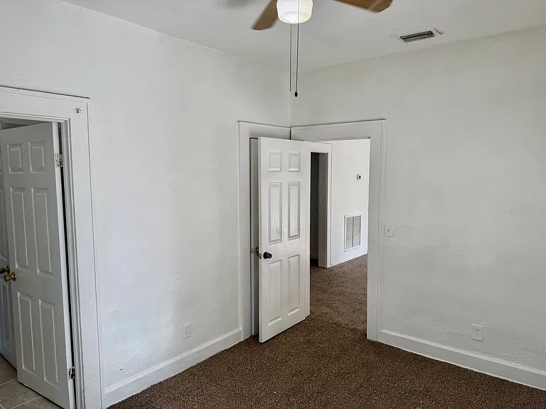 1825 23rd St S — Photo 11