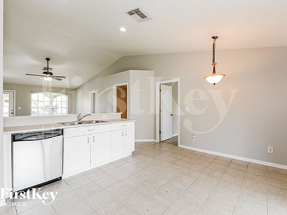 5th image of 2513 SW 31st St