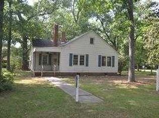 24500 McGill St, Wagram, NC 28396