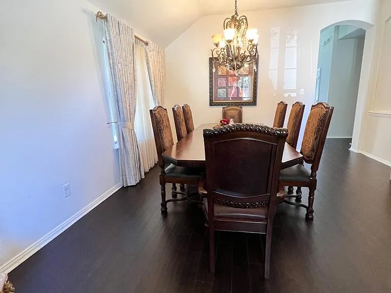 2356 Aurora Dr — Photo 6