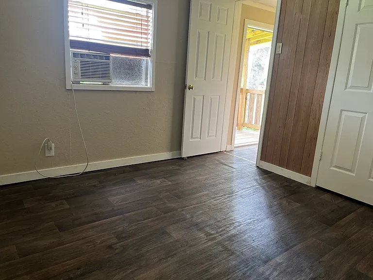 104 N San Marcos St — Photo 12