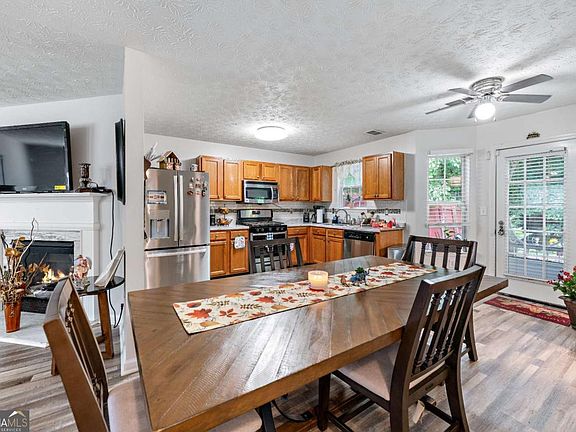 5th image of 248 Springbottom Dr