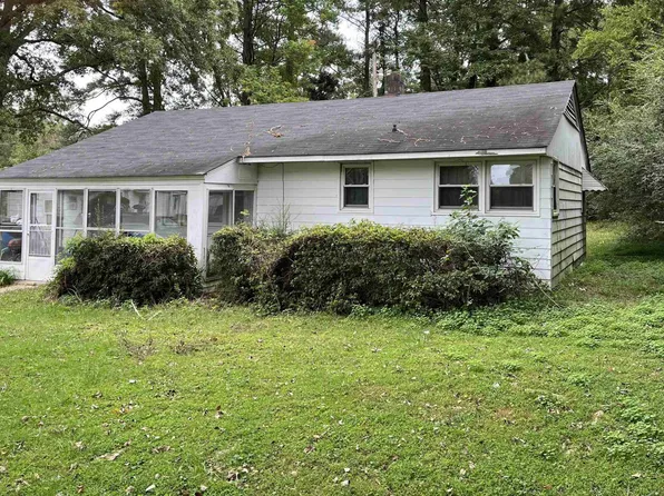 3005 Avery St, Raleigh, NC 27610
