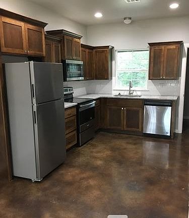3rd image of 16068 County Road 3540