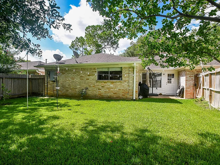 12806 Westhorpe Dr — Photo 48