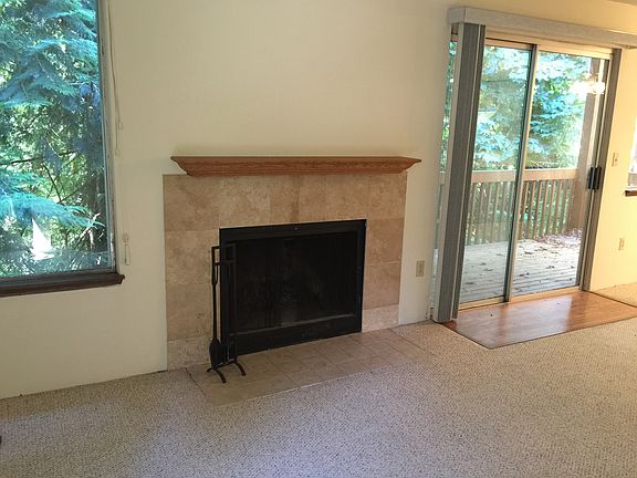 4th image of 2939 SE Mile Hill Dr #1