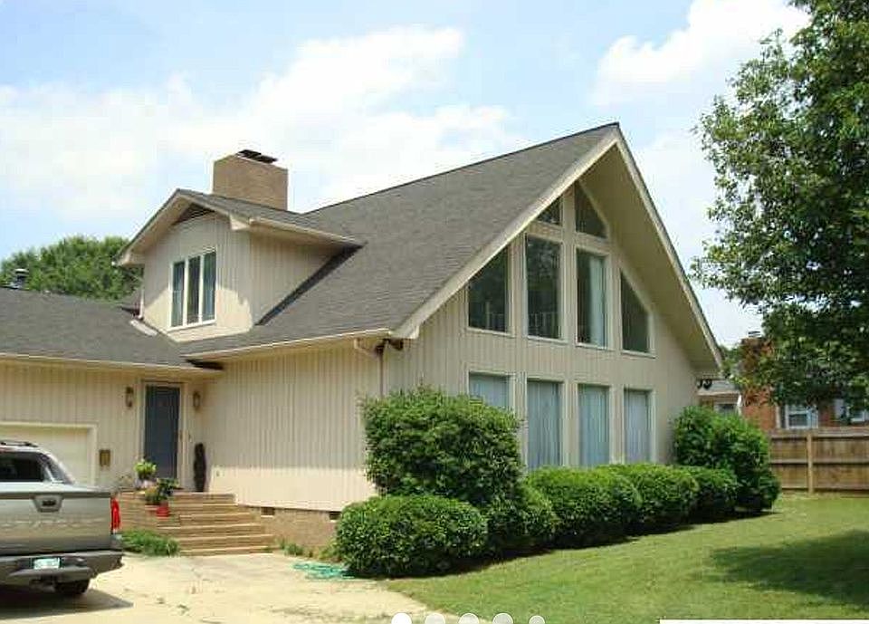 1st image of 1616 W Hudson Blvd
