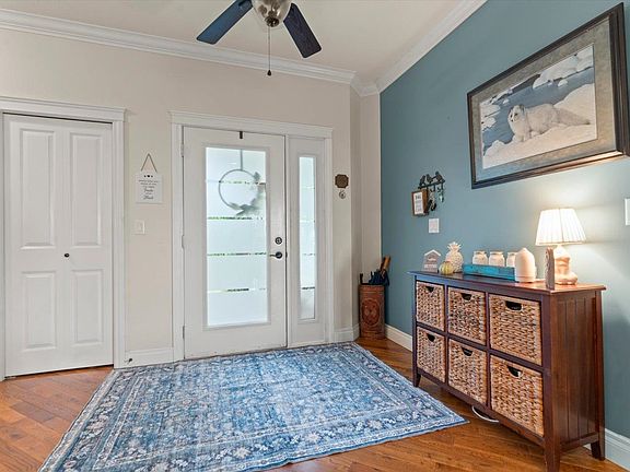 3rd image of 8497 Bradshaw Pl