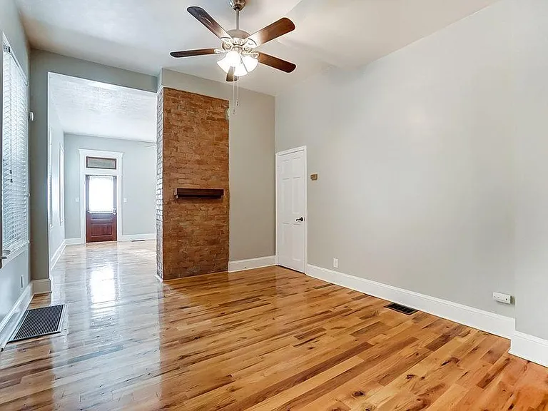 513 Thornton St — Photo 5