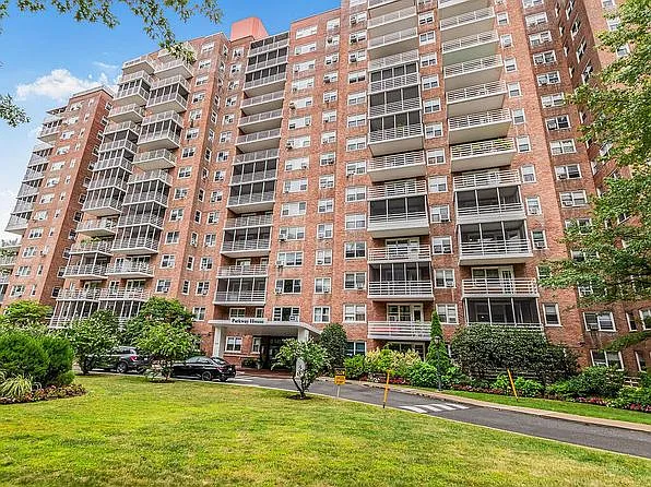 2081 Cruger Ave #5K — Photo 4