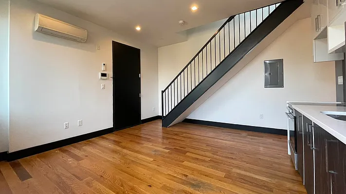 Rented by Strivers Management Group Corp (Brokerage) | media 5