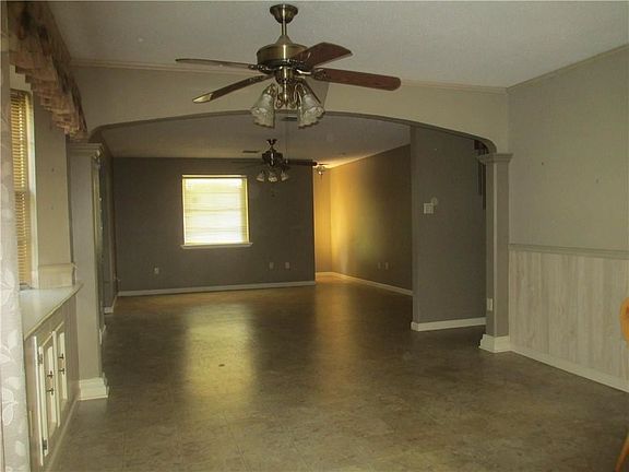 4th image of 5210 Karen Dr