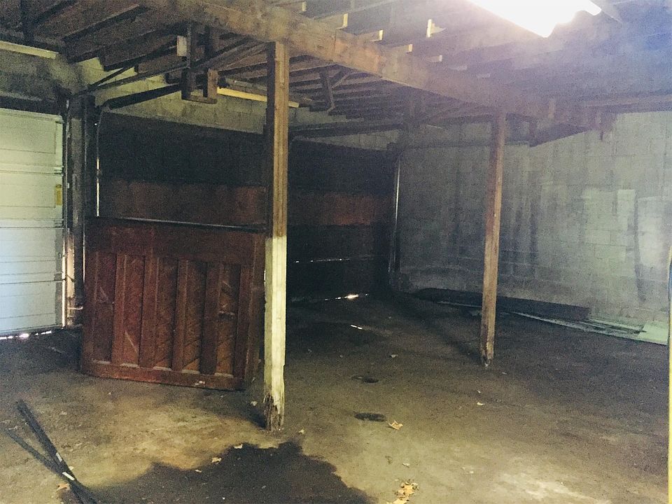 2nd image of 69 Herkimer St #1