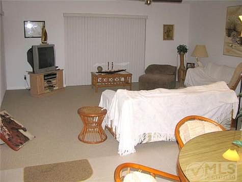 4th image of 3207 S Lakeview Cir #6105