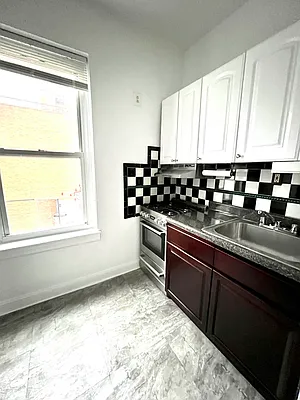 Rented by Elmekies Equities | media 2
