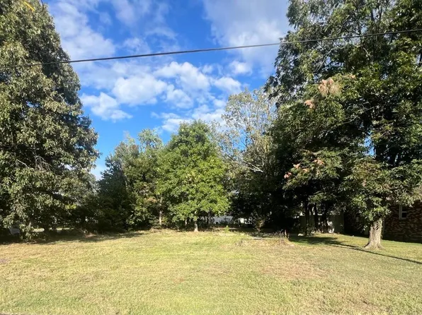 201 S 17th Ave, Paragould, AR 72450