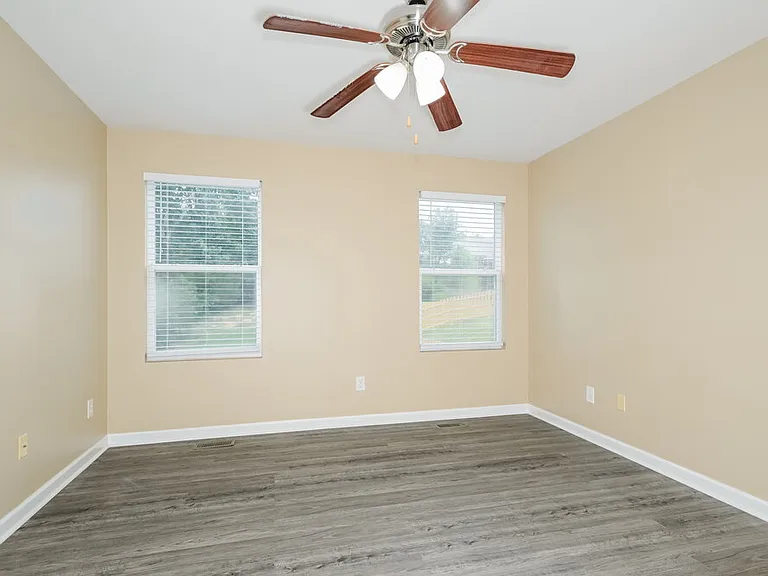 1202 Liberty Xing — Photo 9