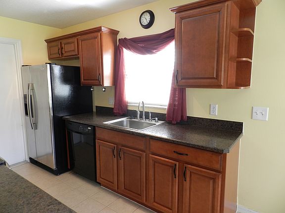 3rd image of 2605 Saint Anthonys St