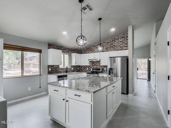 2nd image of 7035 W Avondale Pl