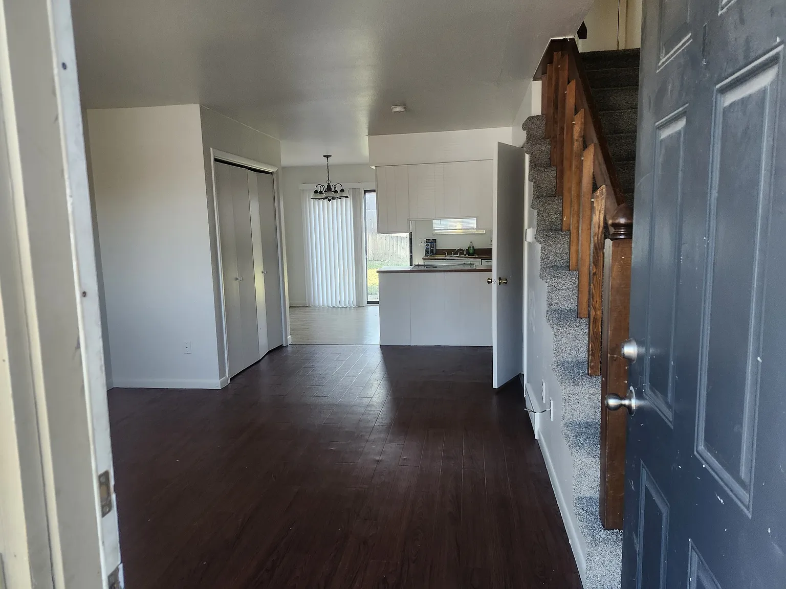 63 S 22nd Ave — Photo 2