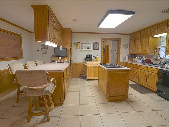 4th image of 4109 Woody Ln