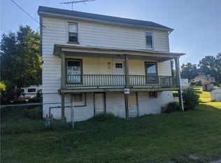 23 Garner St, Millsboro, PA 15348