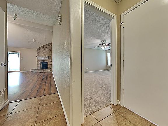 3rd image of 6312 Elmview Dr