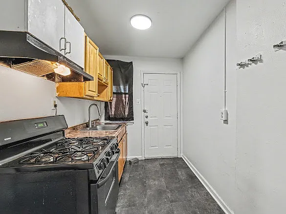Building Photo - 3625 Winchester Ave #3