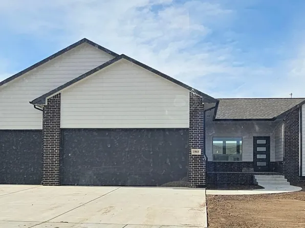 1903 S Lynnrae St, Wichita, KS 67207