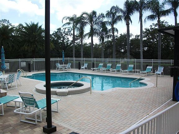 2nd image of 913 Michele Cir