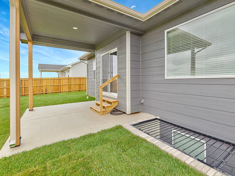 588 Long Path Ct — Photo 42